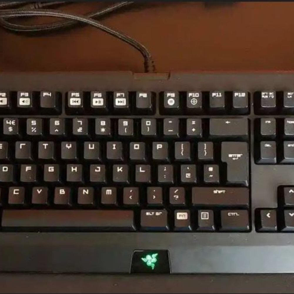 Razer BlackWidow Ultimate 2014 RZ03-0038 Gaming Keyboard FOR KEYS ONLY KEY CAPS